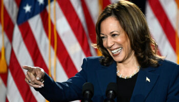 Kamala Harris alcanza votos necesarios para convertirse en candidata demócrata
