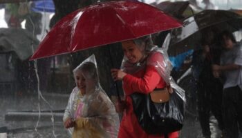 Onda tropical 18 traerá fin de semana con fuertes lluvias en CDMX y 13 estados