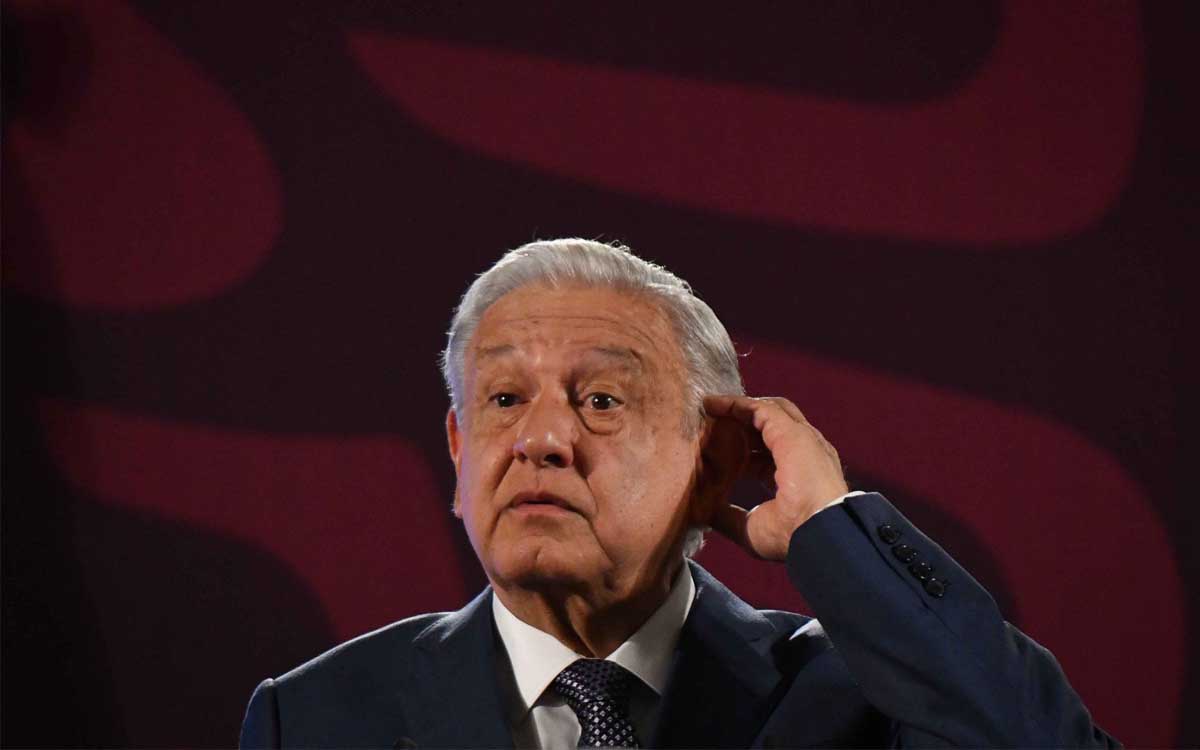 Aristegui en Vivo: TEPFJ confirma sentencias contra AMLO por intervenir en elecciones; J.D. Vance vs. México; Biden con Covid-19 y más... Aristegui en Vivo: TEPFJ confirma sentencias contra AMLO por intervenir en elecciones; J.D. Vance vs. México; Biden con Covid-19 y más...