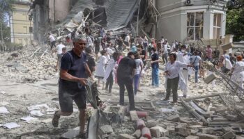 Rusia niega ataque deliberado contra objetivos civiles en Ucrania durante bombardeo masivo