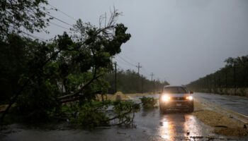 Quintana Roo en fase de auxilio por 'Beryl'; urgen no salir: Protección Civil