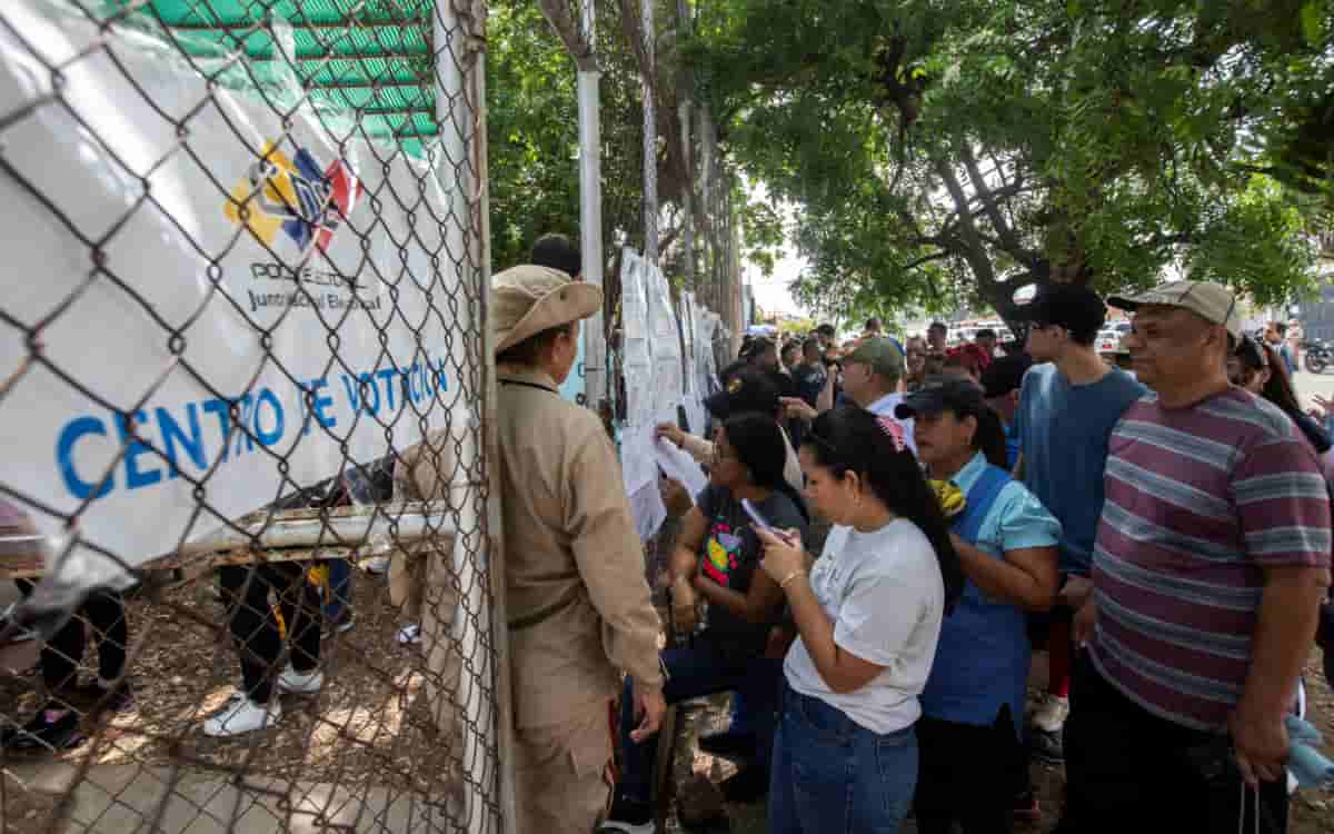 Carter Center: “Elections in Venezuela were not democratic”