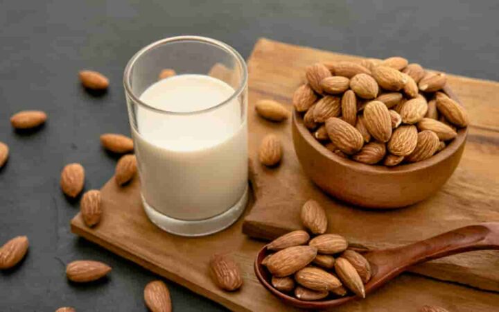 Cómo hacer leche de almendras en casa fácil y rápido