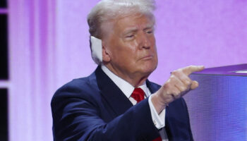 Trump explica atentado, promete terminar el muro y 'deportación masiva'