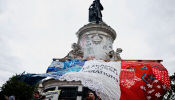 Alianza de izquierda lidera elecciones francesas, sin mayoría absoluta: primeras estimaciones