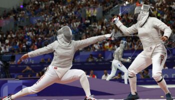'¡Éramos mi oponente, yo y mi bebé!': Esgrimista revela que participó embarazada de siete meses en París 2024