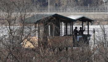 Acusa Seúl al régimen de Pionyang de sembrar miles de minas antipersona en la frontera común | Video