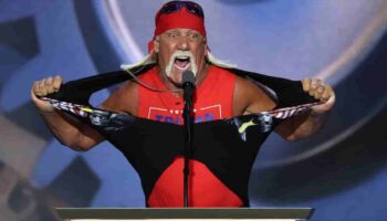 Video | Hulk Hogan lanza beso a Trump y le llama 'mi héroe'