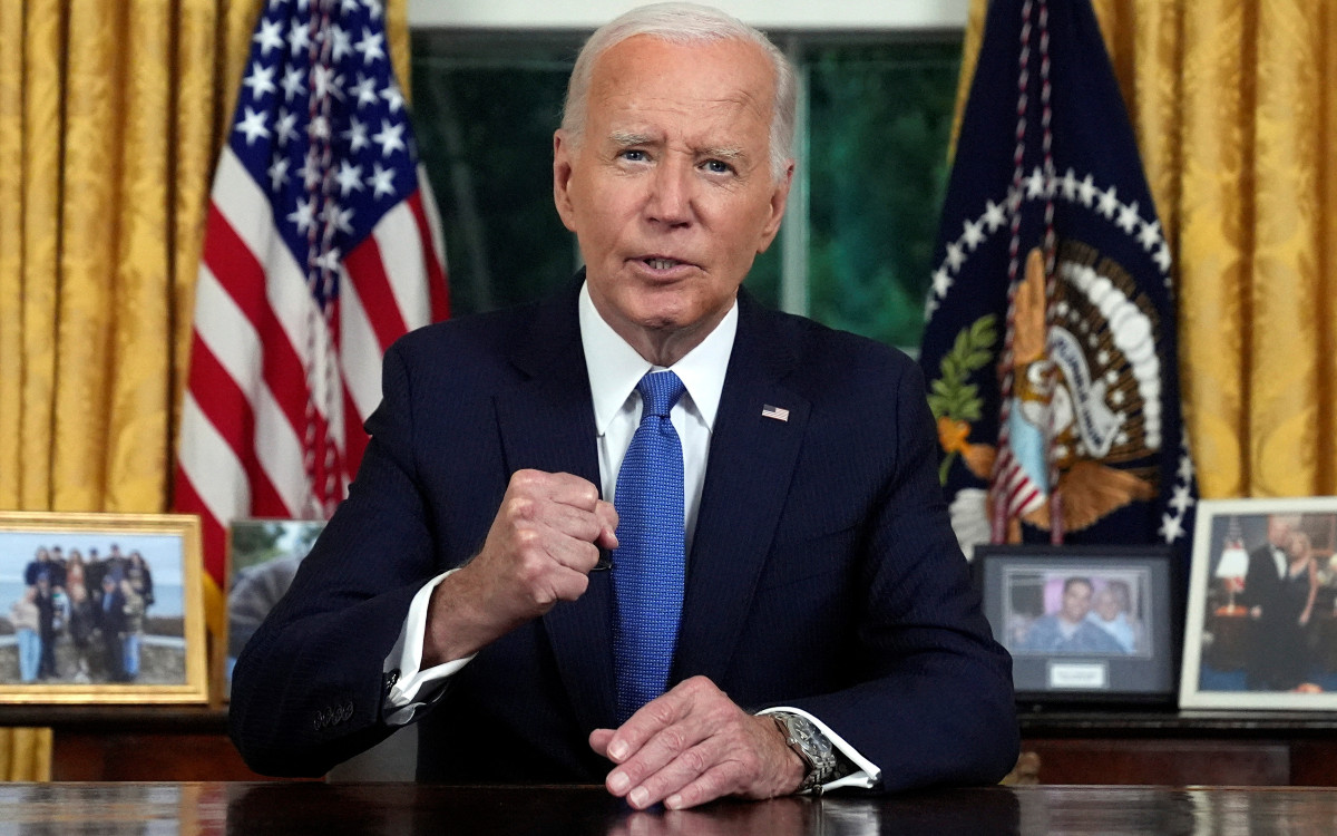 ‘The best way forward is to pass the baton to a new generation’: Biden