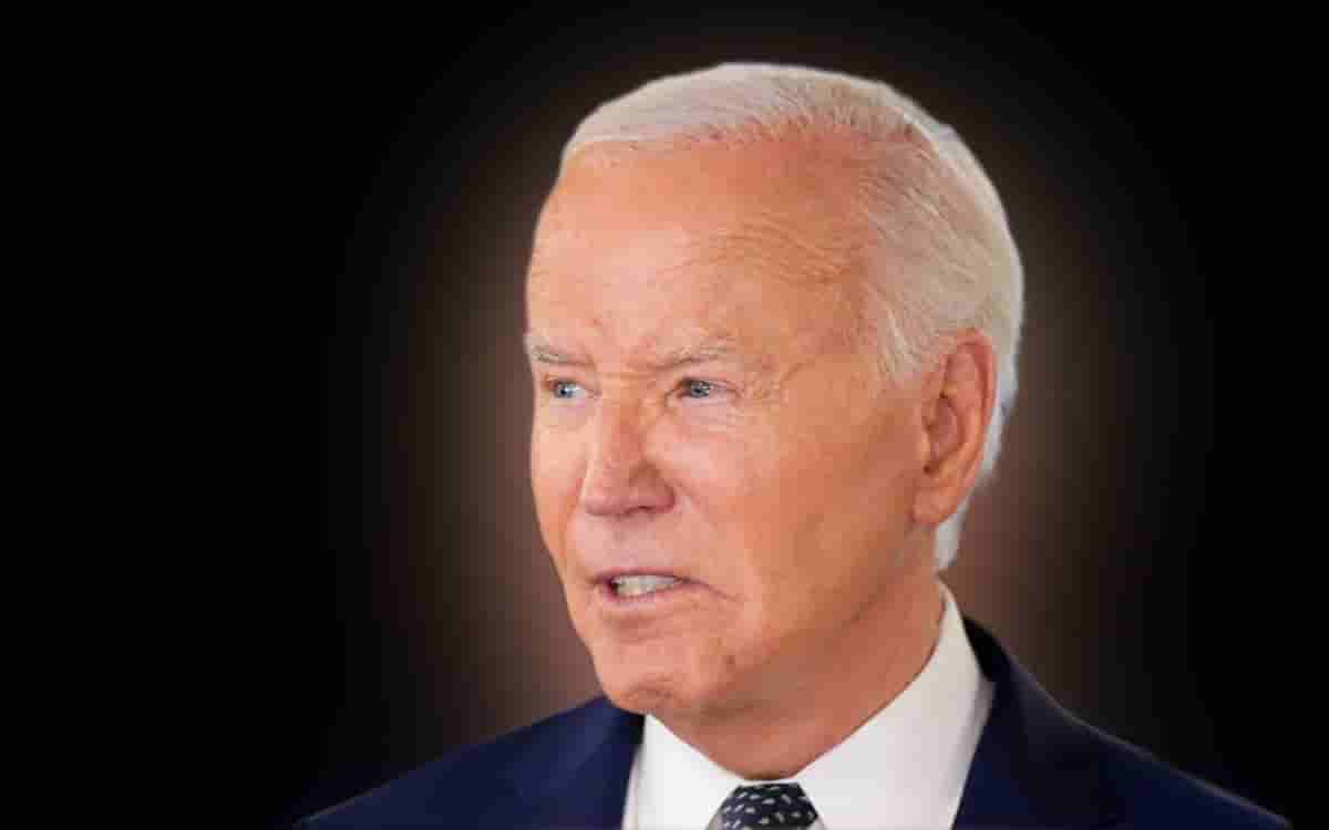 Who is the Democratic lawmaker asking Biden to drop out of the presidential race?
