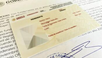 ¿Cómo renovar la residencia temporal mexicana si eres estudiante?