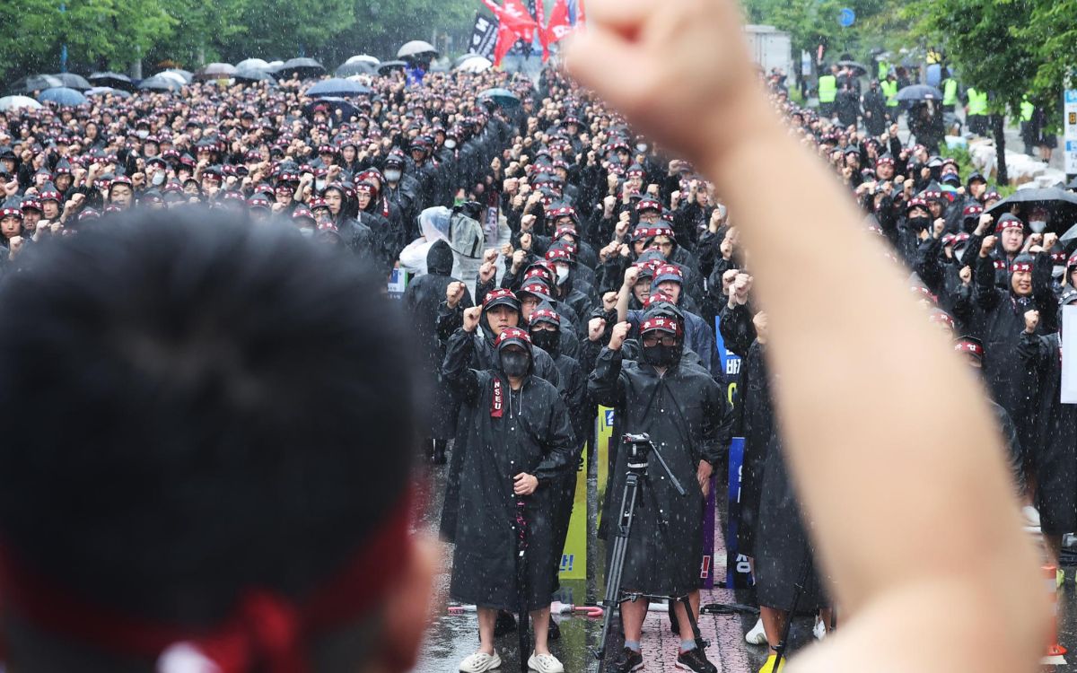 Samsung union in South Korea announces indefinite strike