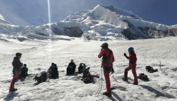 Hallan cuerpo momificado de un turista de EU desaparecido en nevado Huascarán