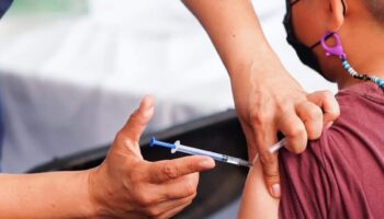 Cerca de 1.6 millones de niños carecen de la vacunación completa en Latinoamérica en 2023