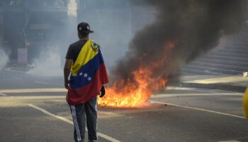 Al menos seis muertos en protestas de Venezuela