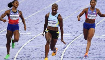 ¡Histórico! Velocista de Santa Lucía consigue la primera medalla olímpica de su nación | Video