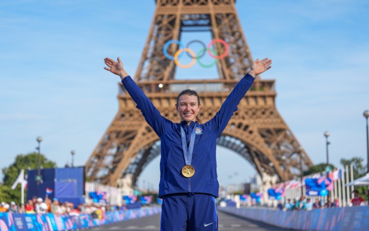 París 2024: Sorprende Kristen Faulkner y se lleva el oro en la ruta femenil