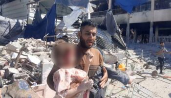 Ataque israelí mata a más de 100 personas en escuela usada como refugio en Gaza