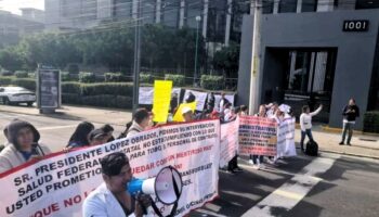 Bloqueo en Av. Constituyentes en ambos sentidos; se recomiendan alternativas viales