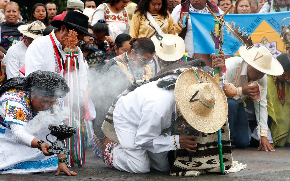 ​Una ceremonia indígena para recibir la reforma constitucional de López Obrador