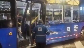 Autobús impacta a trolebús en Coyoacán; reportan pasajeros heridos