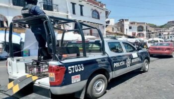 Detienen al secretario de Seguridad de Taxco y a otros 57 miembros de la policía municipal