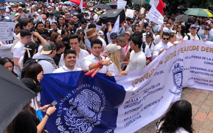 Estamos informadas sobre la reforma judicial, no hay manipulación por parte de profesores: Estudiantes de la UNAM | Video Estamos informadas sobre la reforma judicial, no hay manipulación por parte de profesores: Estudiantes de la UNAM | Video