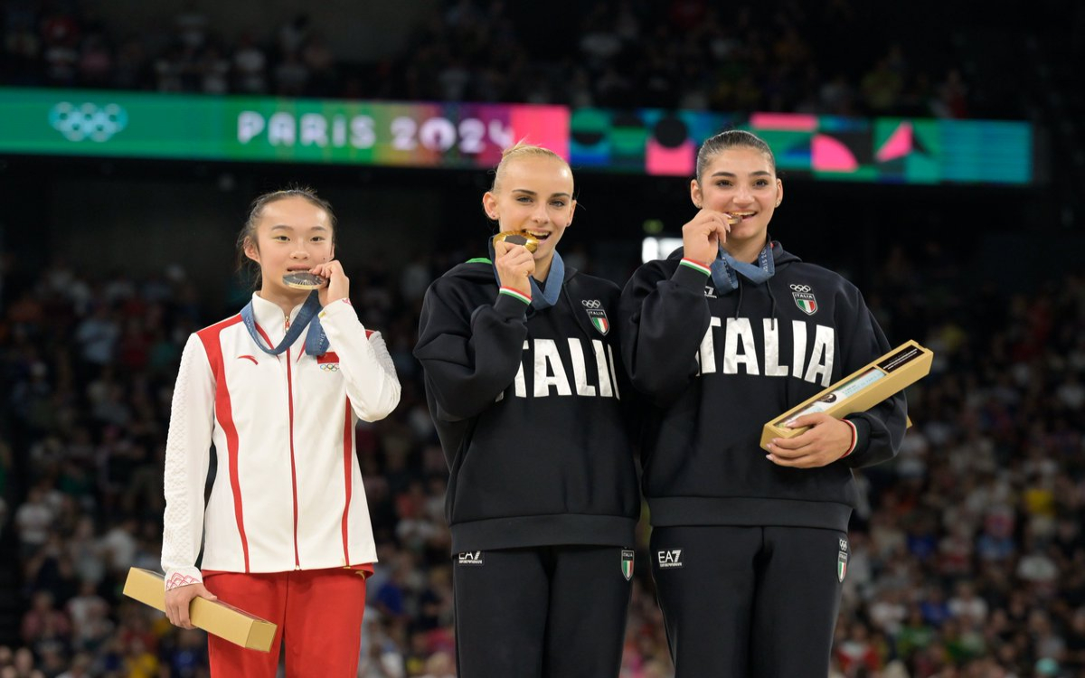 París 2024: Alice D’Amato gana el oro en la viga de equilibrio; Biles se cae y queda fuera del podio | Video