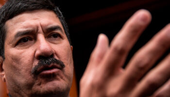 Maru Campos quiere manchar mi reputación y carrera comprometida contra la corrupción: Corral