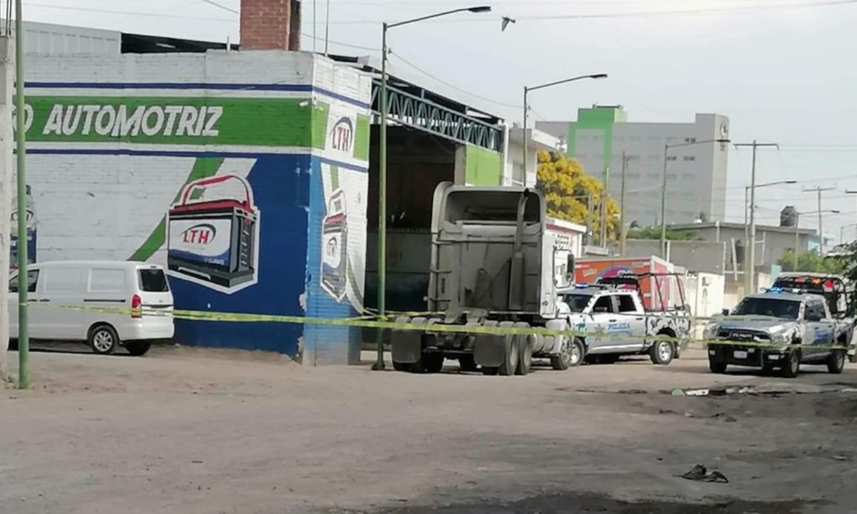 Masacre en taller mecánico deja 4 muertos en Celaya