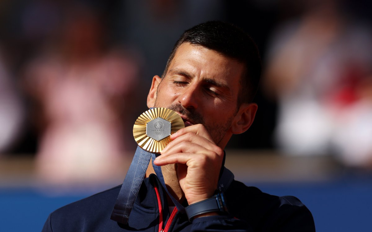 París 2024: Novak Djokovic se da un baño de oro olímpico | Video