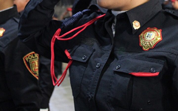 Video | 'Tu denuncia me hace lo que el viento a Juárez': policía Bancaria amenaza a detenido