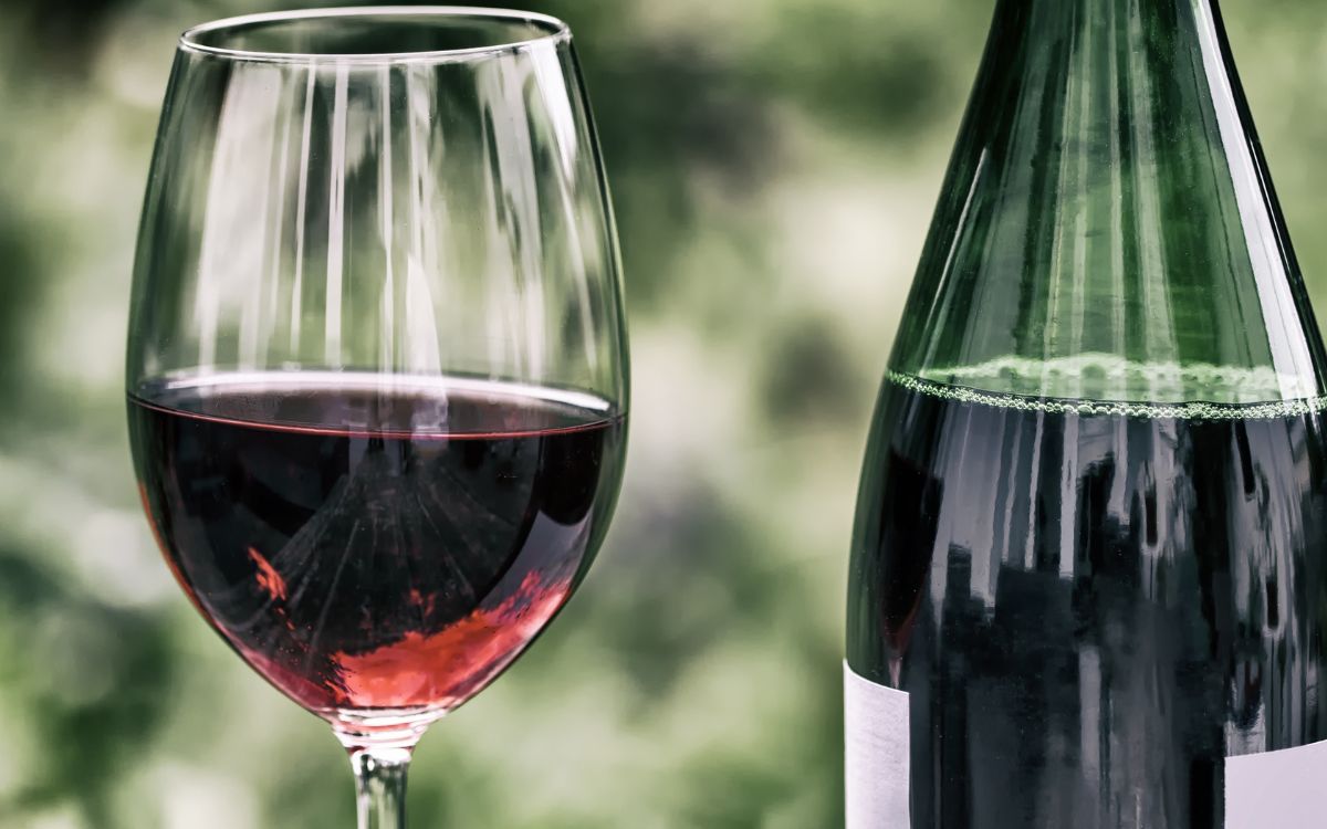 Mexican linked to famous Spanish wine heist to be expelled