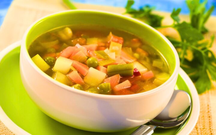 ¿Sopa de verduras? Estos son sus beneficios