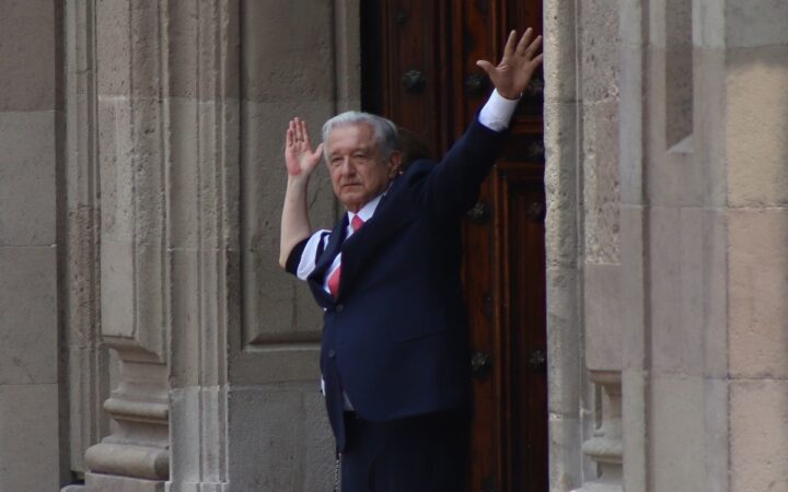 Pese a críticas, AMLO presume que logró sistema de salud 'mejor que el de Dinamarca' Pese a críticas, AMLO presume que logró sistema de salud 'mejor que el de Dinamarca'