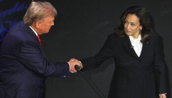 Trump dice que recibió 'una llamada muy amable' de Kamala Harris