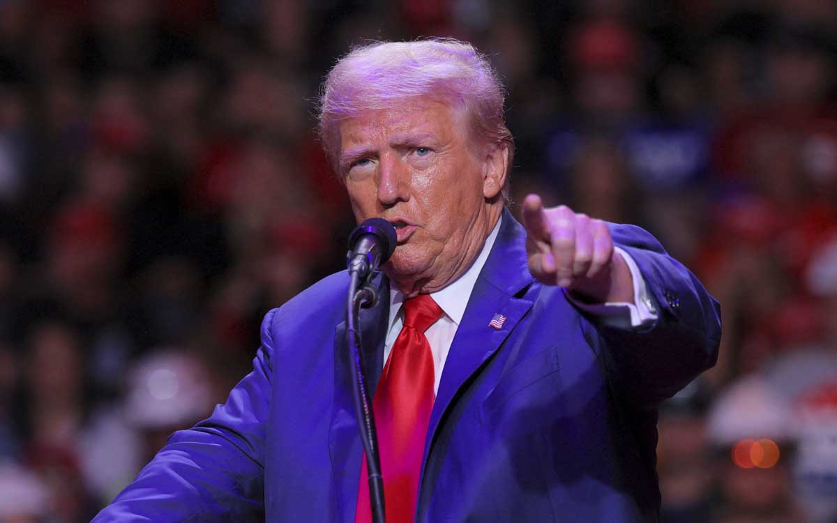Trump said he would notify Mexico and Canada of his intention to reconsider the USMCA