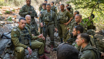 Alista ejército israelí posible operación terrestre en Líbano | Video