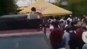 Militares desalojan bloqueo de pobladores en Chicomuselo, Chiapas