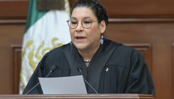 Ministra Lenia Batres plantea a la Corte instalar una mesa de transición