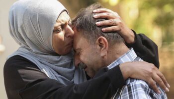 Más de 100 personas mueren por bombardeos israelíes en Líbano en las últimas 24 horas