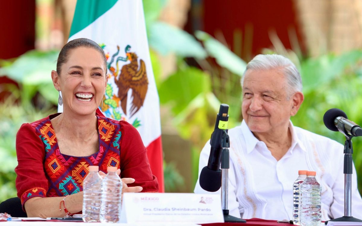 AMLO celebra reforma sobre derechos indígenas; deja en manos de Sheinbaum 'su aplicación' AMLO celebra reforma sobre derechos indígenas; deja en manos de Sheinbaum 'su aplicación'