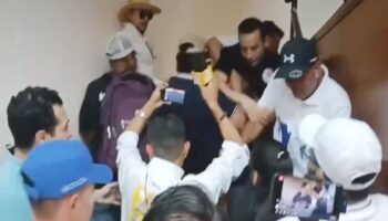 Por rechazo a reforma judicial, se registra zafarrancho en Congreso de Nayarit