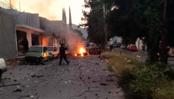 Atentado en Acámbaro | Explota coche bomba frente a la Secretaría de Seguridad