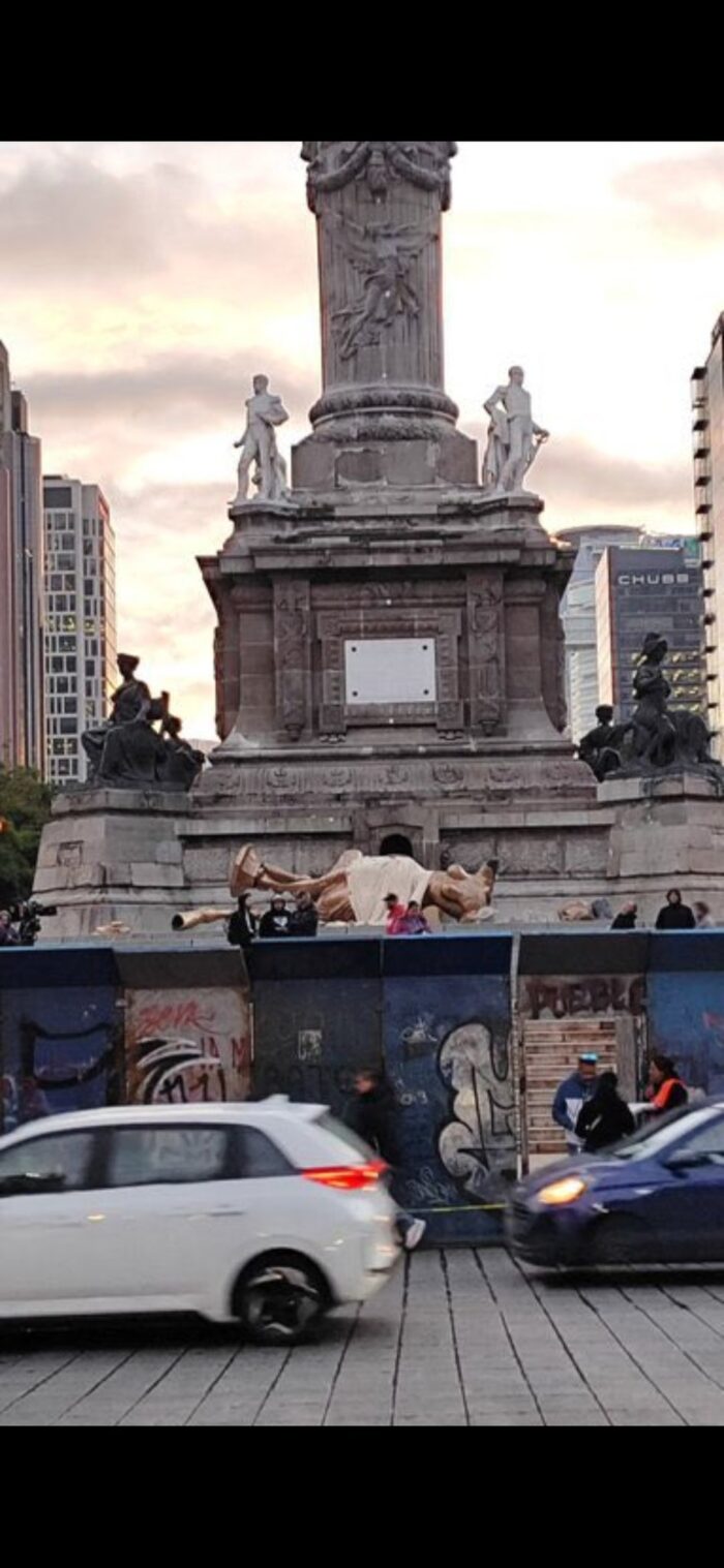 Angel de la Independencia - Figure 1