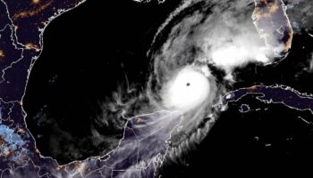 Milton se aleja de Quintana Roo sin reporte de víctimas