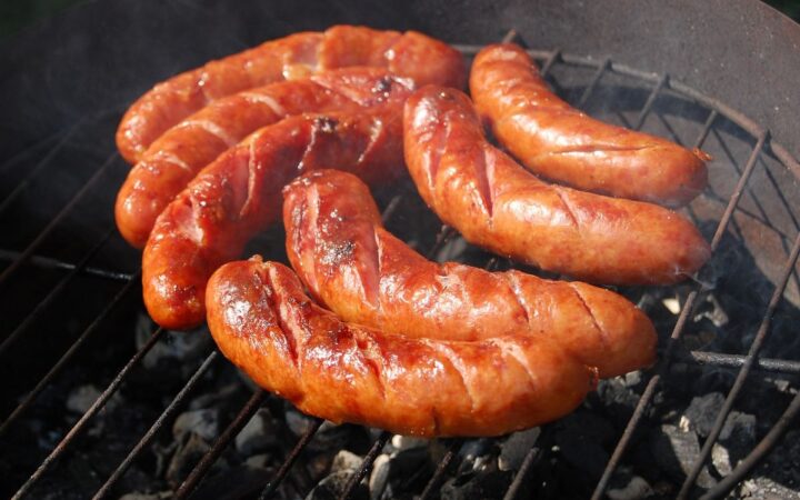 Alerta por salchicha con ‘aditivos cancerígenos’ a la venta en México: El Poder del Consumidor