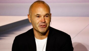 Anuncia Andrés Iniesta su retiro como futbolista profesional