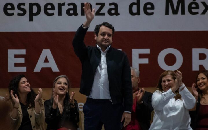 ‘Andy’ López Beltrán, hijo de AMLO, hace su primera aparición como secretario de Morena ‘Andy’ López Beltrán, hijo de AMLO, hace su primera aparición como secretario de Morena