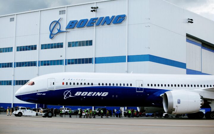 Boeing despedirá a 17 mil trabajadores Boeing despedirá a 17 mil trabajadores